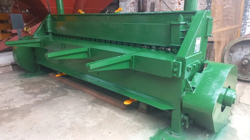 Guilhotina Newton TM 9 - Guilhotinas | Hercules Equipamentos